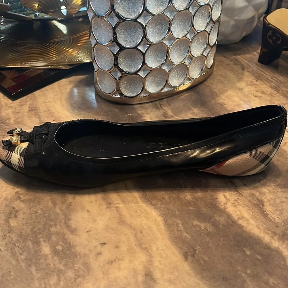 Used - Picture 3 of 3